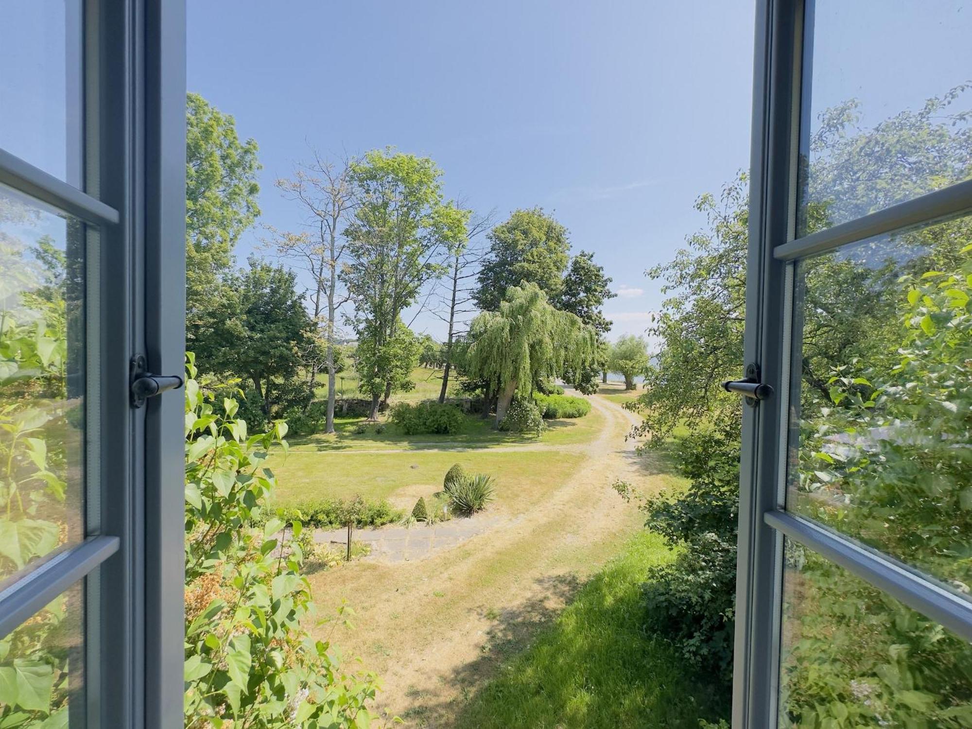 Ferienhaus Kleine Flucht Neuendorf Putbus Exterior foto